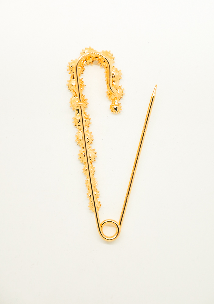 булавка для кардигана. брошь булавка 15 см. золотая булавка от сглаза. браслет с булавкой золотой. брошь на булавке.